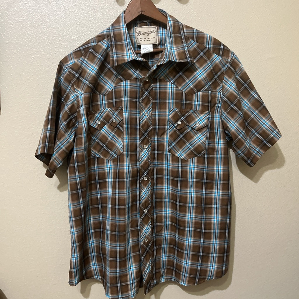 Retro Wrangler Brown and Turquoise Men’s XL short sleeve snap button shirt